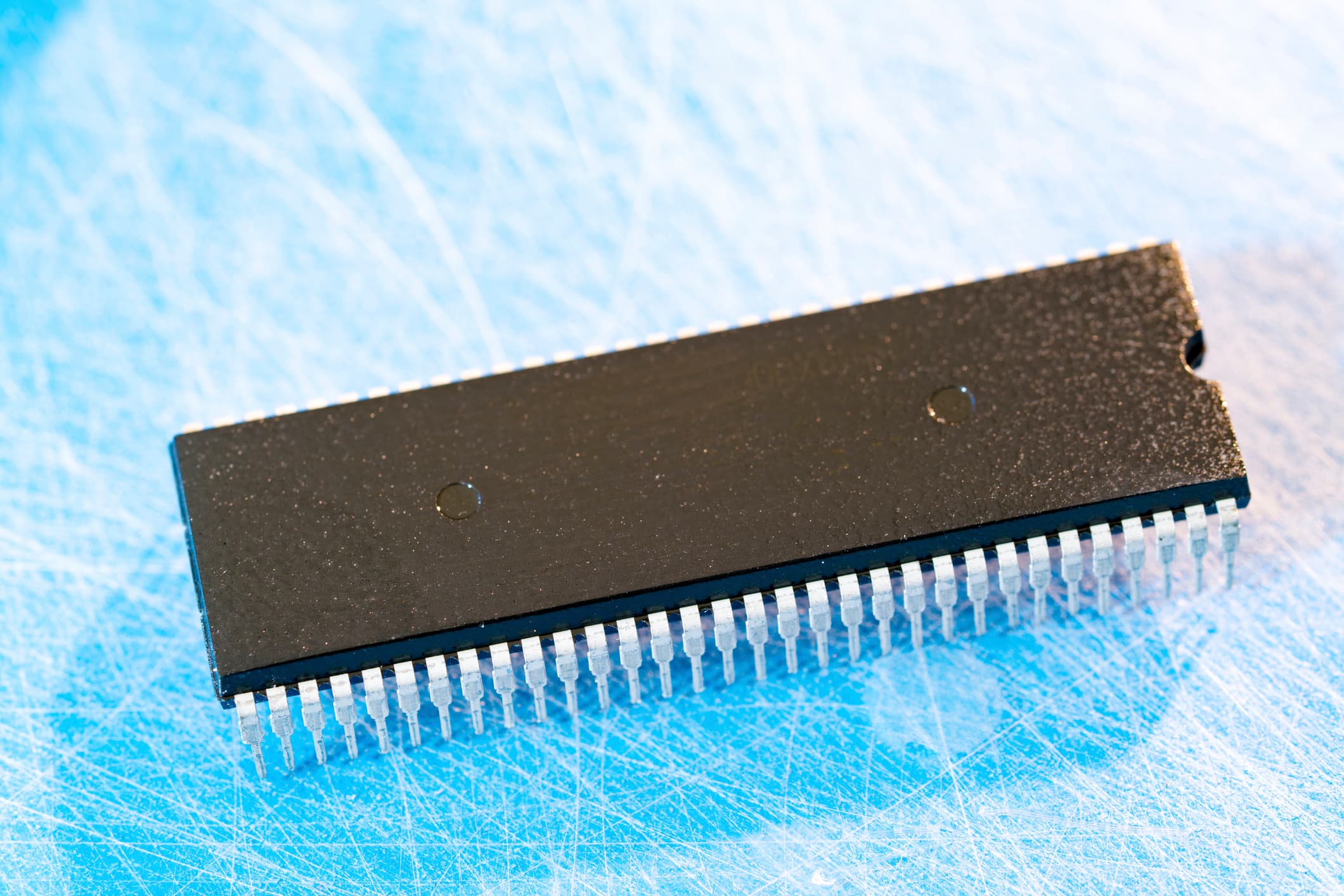 "Federico Faggin e il microchip: l’invenzione italiana che ha rivoluzionato la tecnologia"