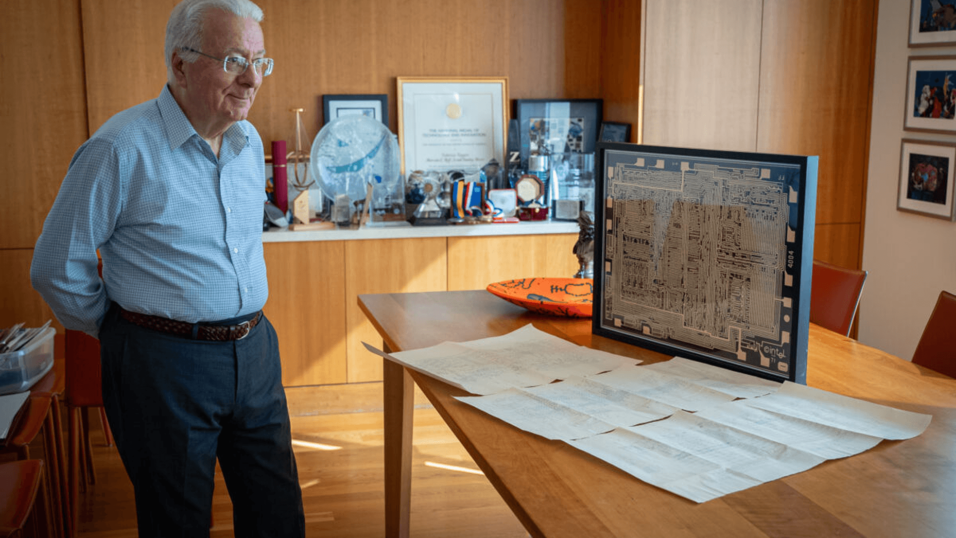 Immagine interna per articolo: "Federico Faggin e il microchip: l’invenzione italiana che ha rivoluzionato la tecnologia"